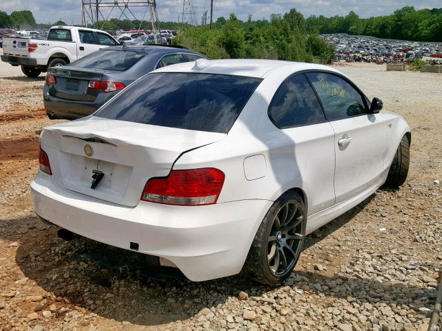 WBAUC73579VK80523 - 2009 BMW 135 I WHITE photo 4