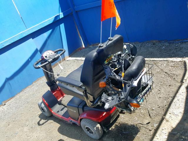 SC918516053FVO - 2016 MOBI SCOOTER RED photo 3