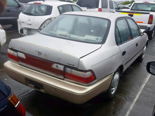 1NXBB02E1TZ477931 - 1996 TOYOTA COROLLA DX GOLD photo 4