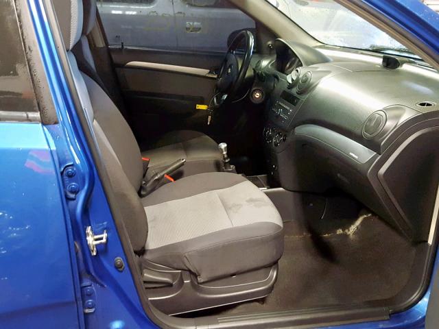 KL1TD6DE1AB126097 - 2010 CHEVROLET AVEO LS BLUE photo 5