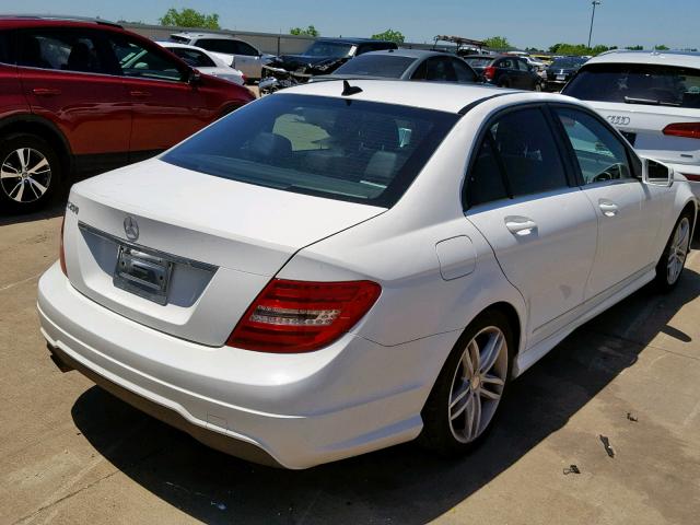 WDDGF4HB9EA936555 - 2014 MERCEDES-BENZ C 250 WHITE photo 4