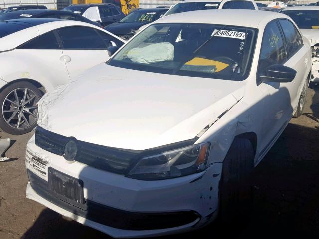 3VW2K7AJ4DM378793 - 2013 VOLKSWAGEN JETTA BASE 白色 照片 2