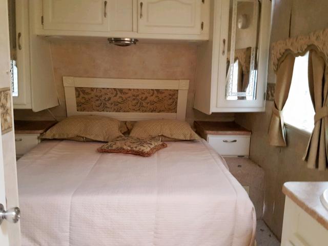 47CTBAS266L117535 - 2006 ADIR TRAILER GRAY photo 5