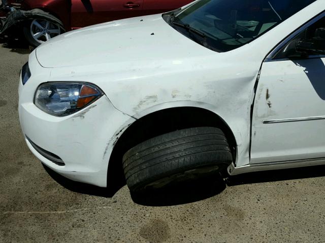 1G1ZC5E07CF113118 - 2012 CHEVROLET MALIBU 1LT WHITE photo 9
