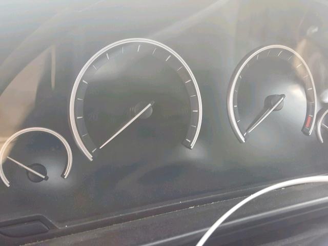 WBAFU9C56CC787501 - 2012 BMW 550 XI GOLD photo 8