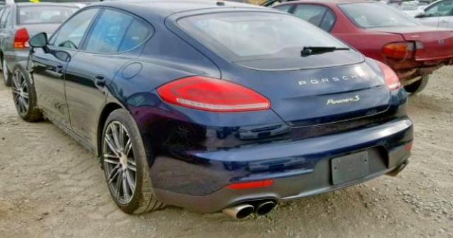 WP0AD2A70GL041298 - 2016 PORSCHE PANAMERA S BLUE photo 3