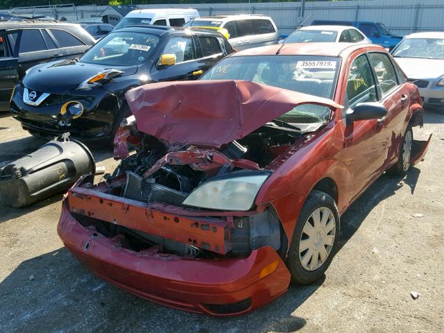 1FAFP34N75W315191 - 2005 FORD FOCUS ZX4 RED photo 2