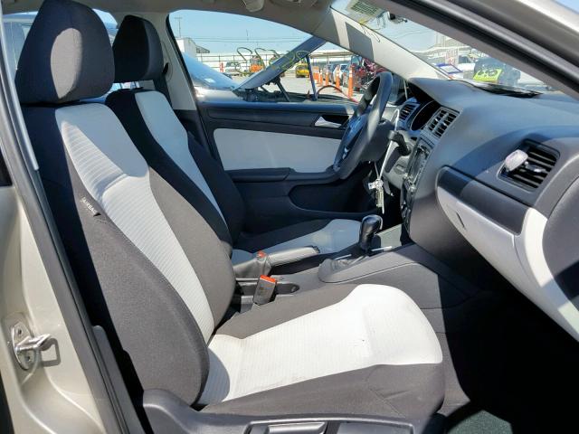 3VW2K7AJ4FM238844 - 2015 VOLKSWAGEN JETTA BASE GOLD photo 5