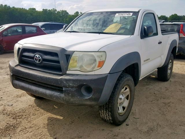 5TENX62N85Z112758 - 2005 TOYOTA TACOMA PRE WHITE photo 2