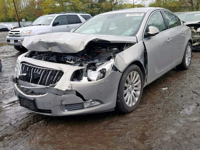 W04GS5EC1B1139635 - 2011 BUICK REGAL CXL CREAM photo 2