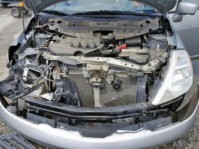 3N1BC1AP5AL421804 - 2010 NISSAN VERSA S GRAY photo 7