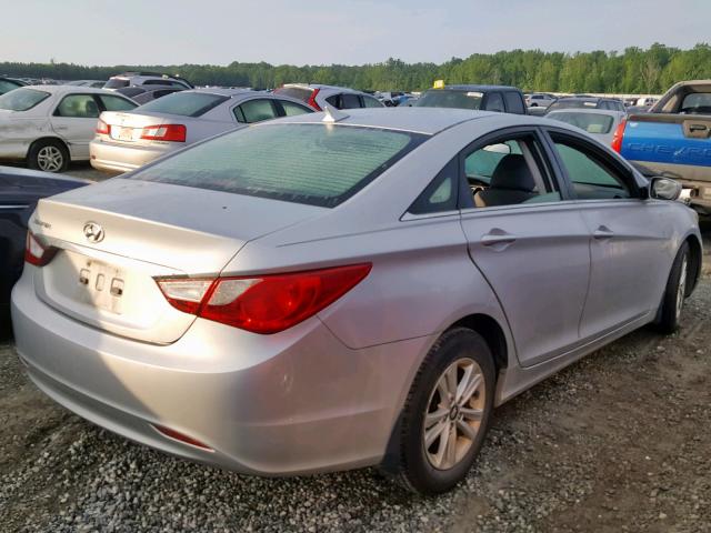 5NPEB4AC3BH122583 - 2011 HYUNDAI SONATA GLS SILVER photo 4