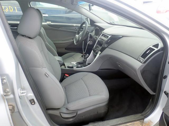 5NPEB4AC3BH122583 - 2011 HYUNDAI SONATA GLS SILVER photo 5