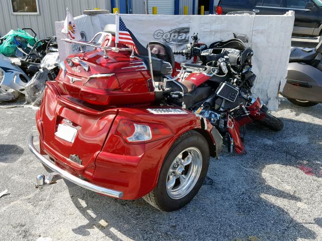 JH2SC68H1DK100039 - 2013 HONDA GL1800 H RED photo 4