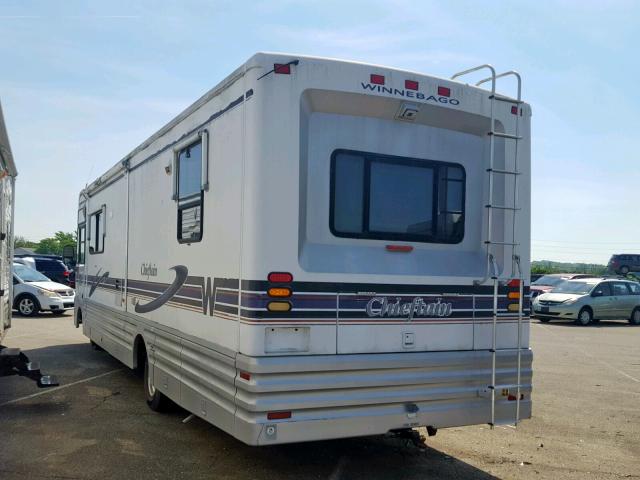 3FCMF53G0VJA23435 - 1998 WINNEBAGO CHEFTIN TWO TONE photo 3