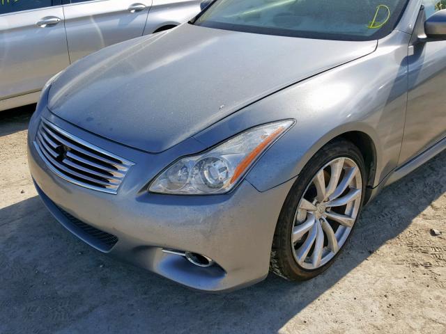 JN1CV6FE0AM354098 - 2010 INFINITI G37 BASE GRAY photo 9