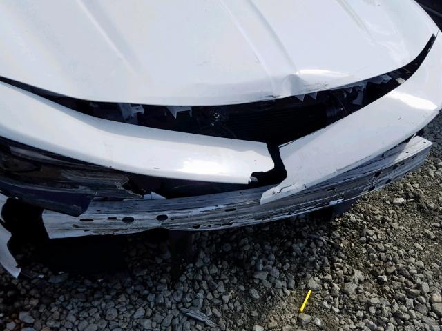 2C3CDXAG6JH233856 - 2018 DODGE CHARGER PO WHITE photo 9