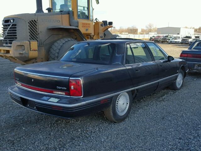 1G3CW52L8R4323475 - 1994 OLDSMOBILE 98 REGENCY BLACK photo 4