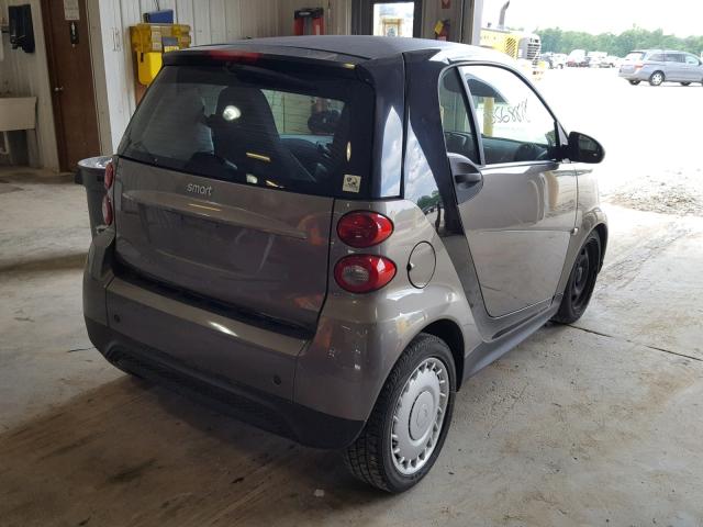 WMEEJ3BA0DK632633 - 2013 SMART FORTWO PUR GRAY photo 4