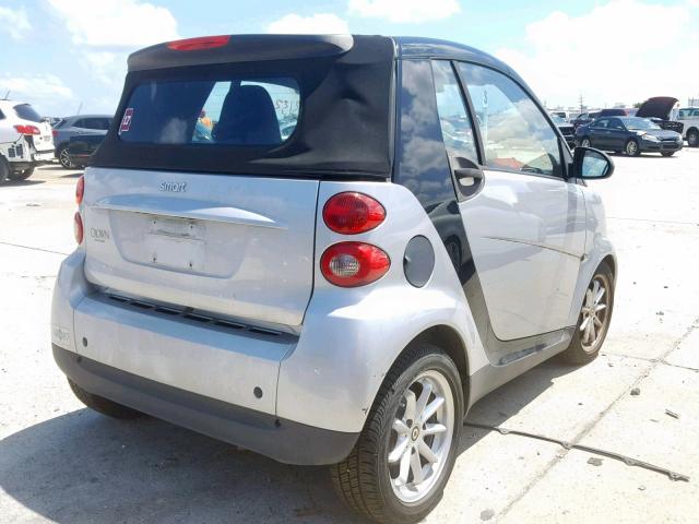 WMEEK31X79K251209 - 2009 SMART FORTWO PAS 银色 照片 4