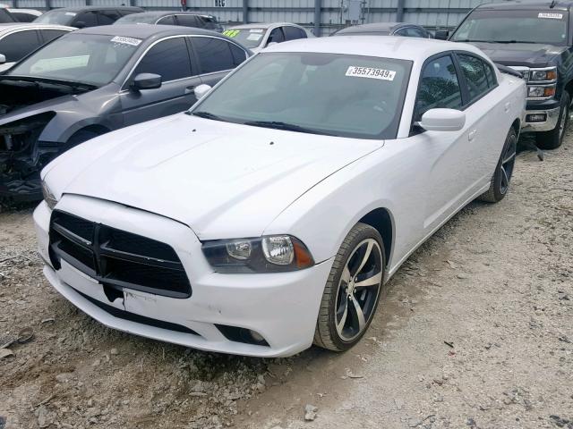 2C3CDXHG3EH370491 - 2014 DODGE CHARGER SX WHITE photo 2