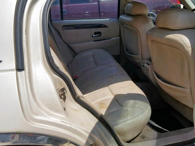 1LNHM83W8XY641409 - 1999 LINCOLN TOWN CAR C TAN photo 6