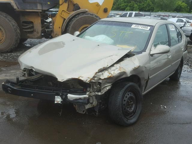 1N4DL01D61C176423 - 2001 NISSAN ALTIMA XE TAN photo 2