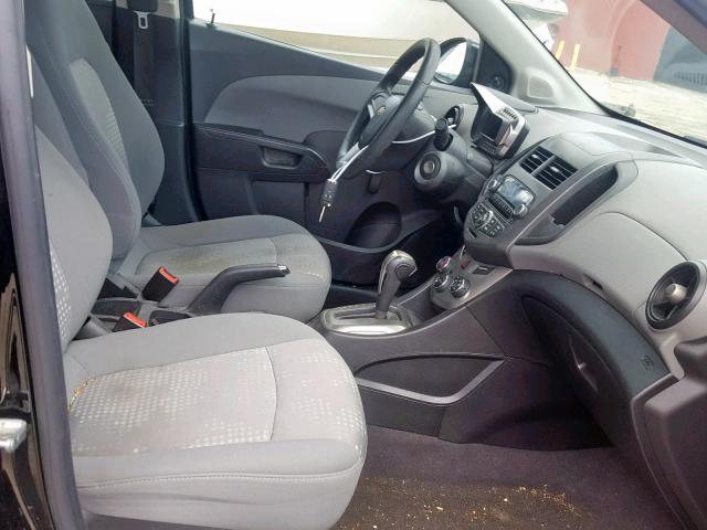 1G1JA5SH0C4125104 - 2012 CHEVROLET SONIC LS BLACK photo 5