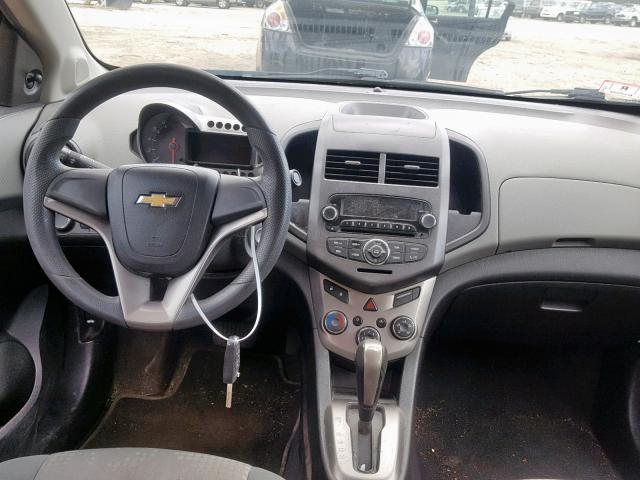 1G1JA5SH0C4125104 - 2012 CHEVROLET SONIC LS BLACK photo 9