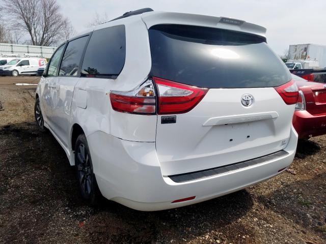 5TDJZ3DC7JS205121 - 2018 TOYOTA SIENNA LE  photo 3