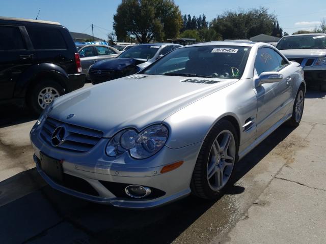 WDBSK71F67F123001 - 2007 MERCEDES-BENZ SL 550  photo 2