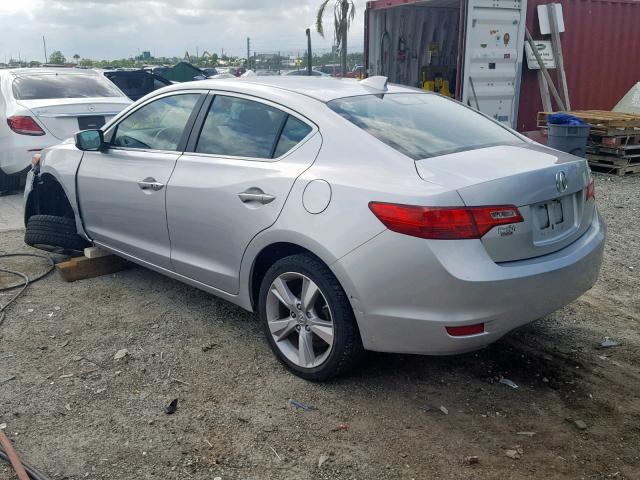 19VDE1F73DE014963 - 2013 ACURA ILX 20 TEC SILVER photo 3