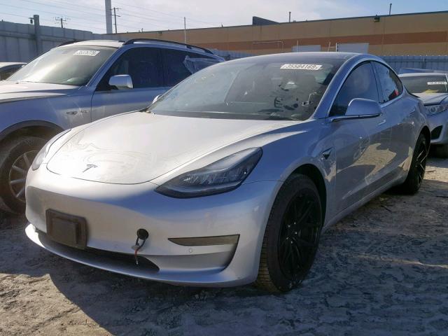 5YJ3E1EB1JF109715 - 2018 TESLA MODEL 3 SILVER photo 2