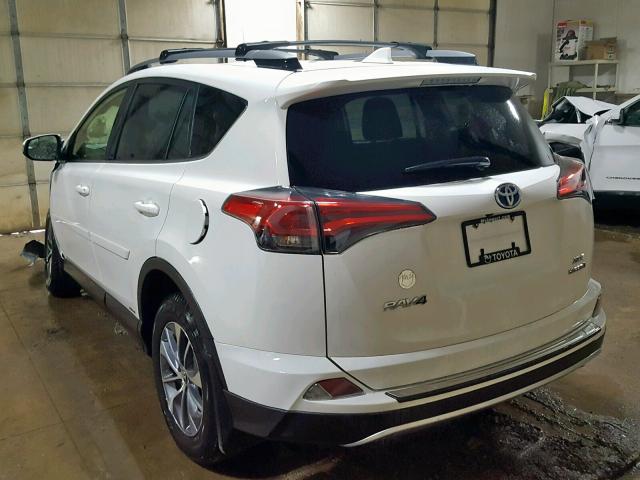 JTMRJREV3JD173101 - 2018 TOYOTA RAV4 HV LE WHITE photo 3