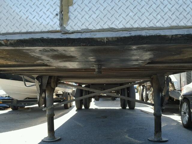 1UYVS1286GC489006 - 1986 UTILITY TRAILER WHITE photo 9