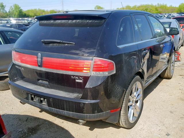 2LMDJ8JC0ABJ33119 - 2010 LINCOLN MKX BLACK photo 4