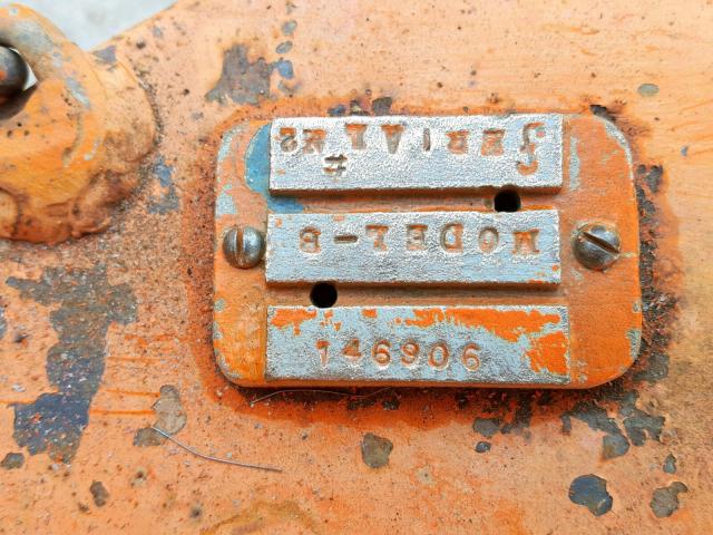 146906 - 1954 BULL TRAILER ORANGE photo 10