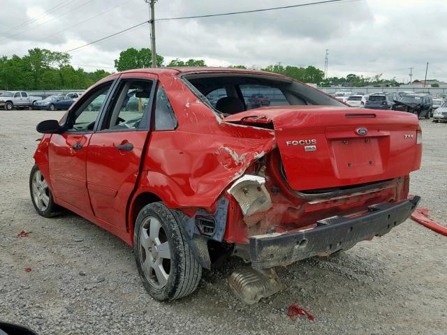 1FAFP34N46W239608 - 2006 FORD FOCUS ZX4 RED photo 3