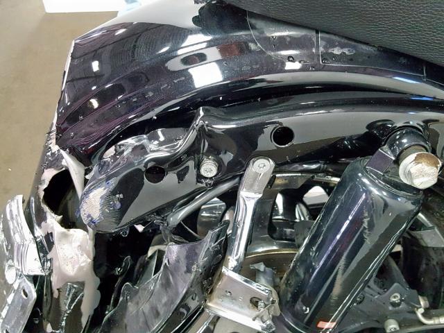 1HD1PZ810BB950267 - 2011 HARLEY-DAVIDSON FLHXSE2 BLACK photo 11