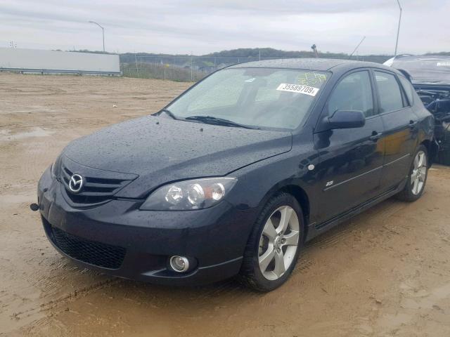 JM1BK343461430853 - 2006 MAZDA 3 HATCHBAC BLACK photo 2