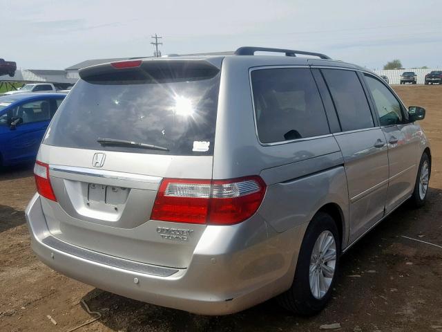 5FNRL38885B132295 - 2005 HONDA ODYSSEY TO SILVER photo 4