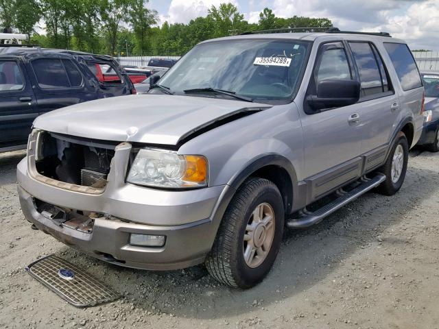 1FMFU16L24LA18652 - 2004 FORD EXPEDITION SILVER photo 2