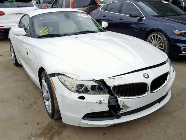 WBALM53529E376654 - 2009 BMW Z4 SDRIVE3 WHITE photo 1