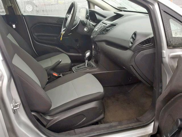 3FADP4AJ2GM110685 - 2016 FORD FIESTA S SILVER photo 5