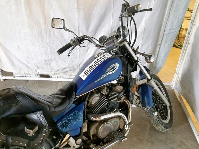 JH2PC0802FM213096 - 1985 HONDA VT500 C BLUE photo 5