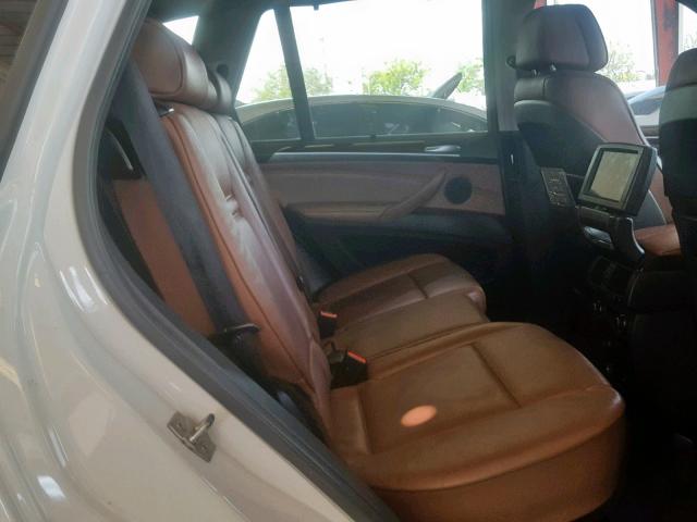 5UXZV4C58CL746916 - 2012 BMW X5 XDRIVE3 WHITE photo 6