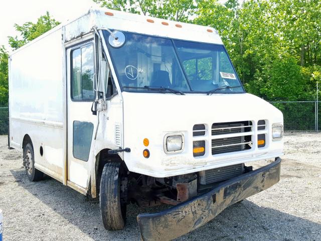 4UZAANCP45CU90998 - 2005 FREIGHTLINER CHASSIS M WHITE photo 1
