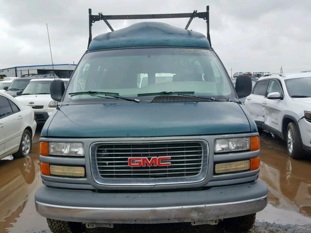 1GDFG15M6W1060967 - 1998 GMC SAVANA RV GREEN photo 9