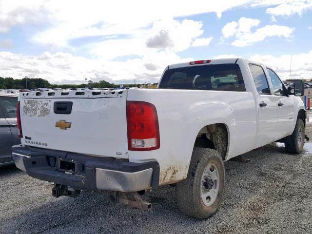 1GT11ZCG4CF161807 - 2012 GMC SIERRA C25 WHITE photo 4