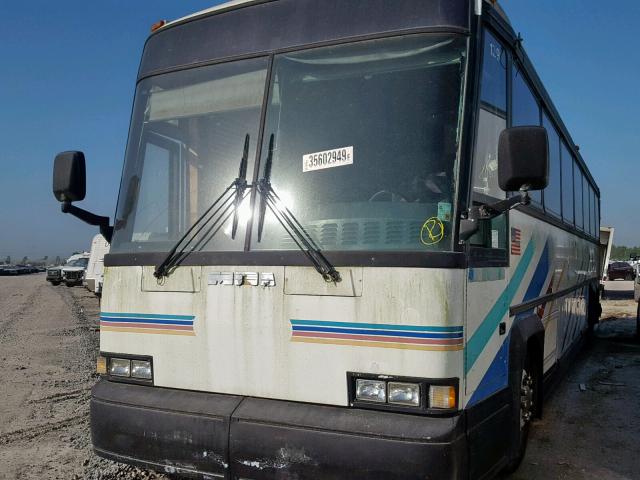 1M8GDMLA3NP044346 - 1992 MOTOR COACH INDUSTRIES TRANSIT BU WHITE photo 2